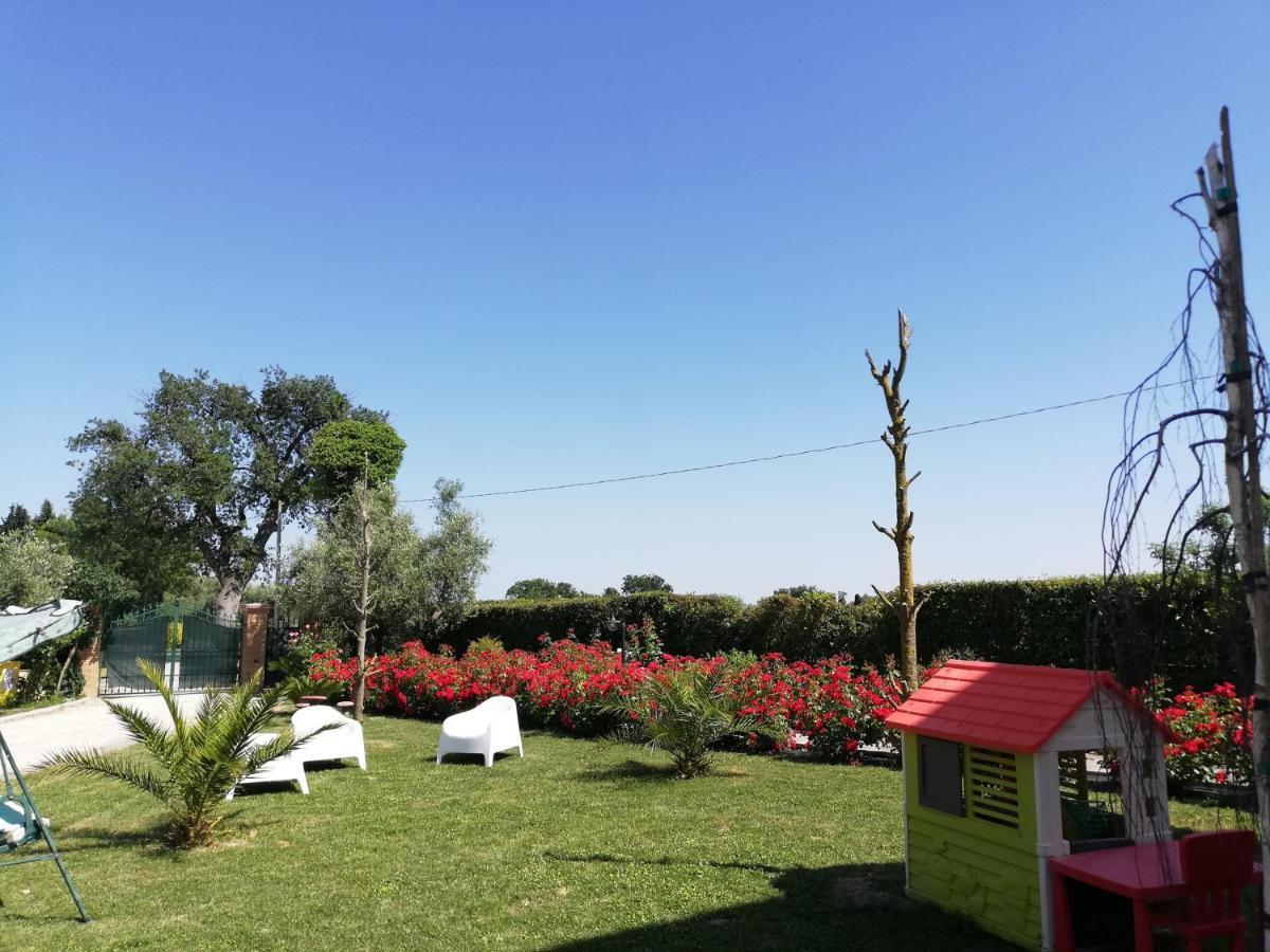Casa Vacanze Angelica Ostra Vetere Exterior photo
