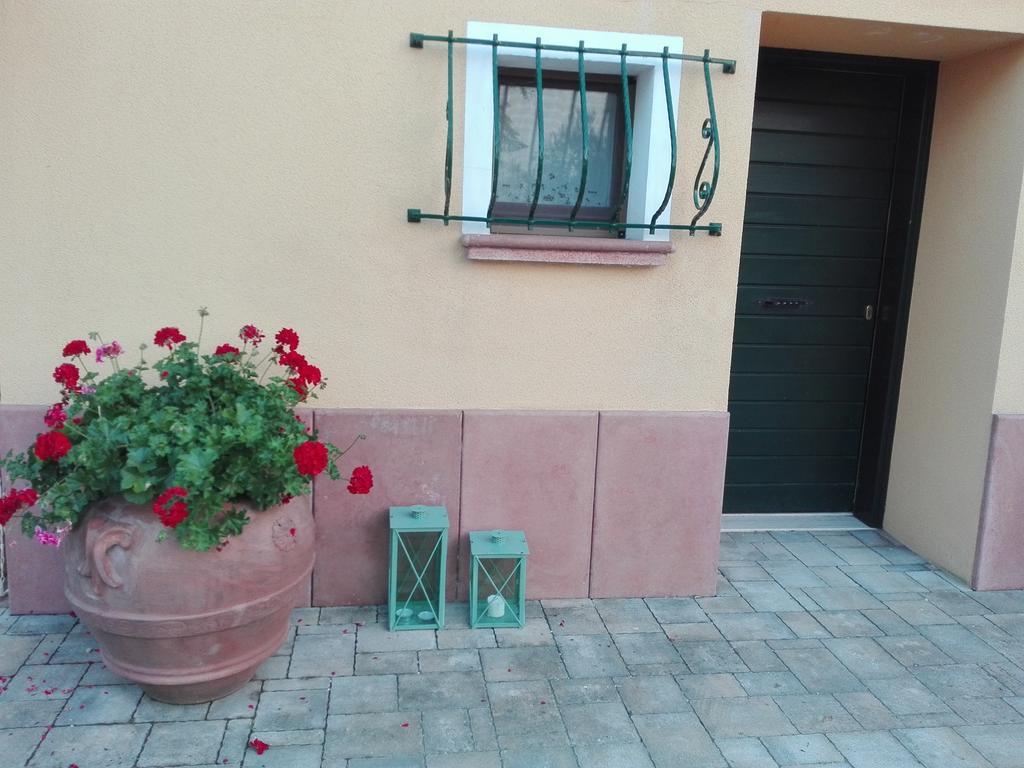 Casa Vacanze Angelica Ostra Vetere Exterior photo